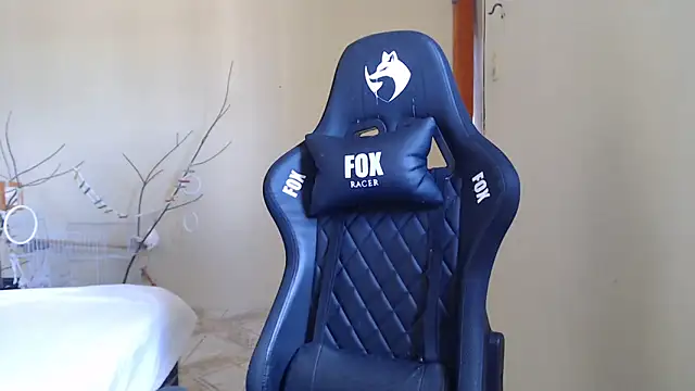 ayanahot  online show from February 10, 12:15 pm