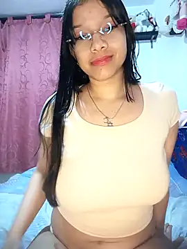 Iwarii online show from February 3, 2:53 am