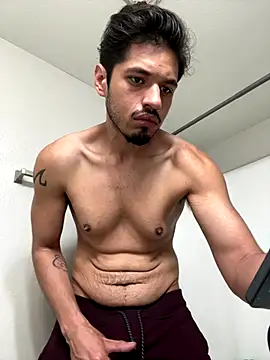 Snapshot of mrredcorn chatting on November 30, 12:39 pm mrredcorn online show from November 30, 12:39 pm