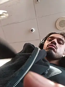 Snapshot of mrredcorn chatting on October 11, 5:47 pm mrredcorn online show from October 11, 5:47 pm