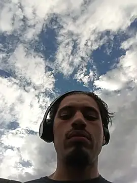 Snapshot of mrredcorn chatting on October 22, 3:44 pm mrredcorn online show from October 22, 3:44 pm