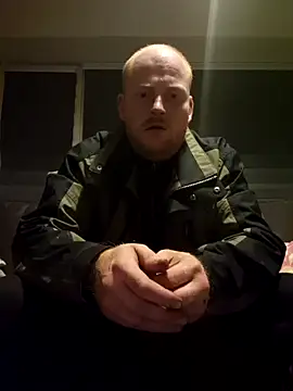 Snapshot of svenni2525 chatting on October 11, 6:20 pm svenni2525 online show from October 11, 6:20 pm