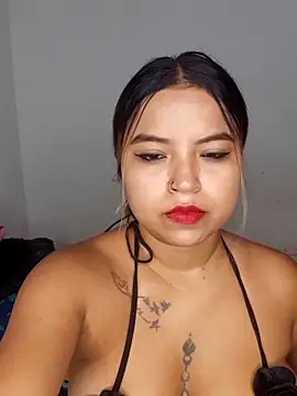 Snapshot of Emily_Lit chatting on October 16, 1:52 pm Emily Lit online show from October 16, 1:52 pm