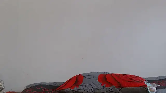 naiaratobon   online show from February 19, 6:38 pm