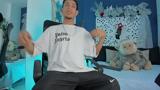 Adonis WB online show from November 27, 8:53 pm