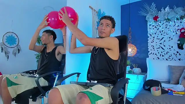 Adonis WB online show from November 28, 9:04 pm