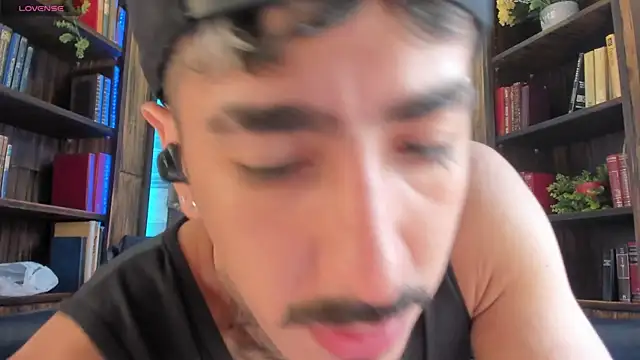 Donovan Desmond online show from October 29, 7:57 pm