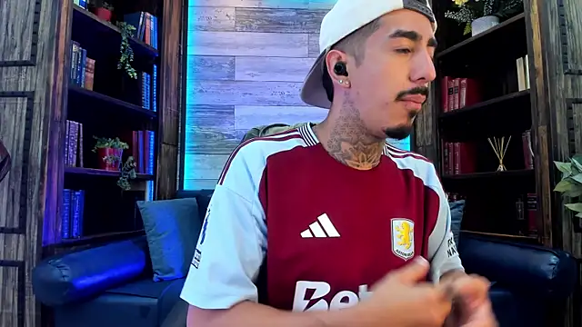 Donovan Desmond online show from January 9, 4:19 am