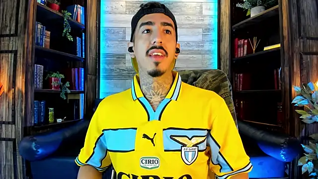 Donovan Desmond online show from January 11, 3:35 am