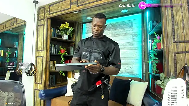 Donovan Desmond online show from June 30, 11:54 am