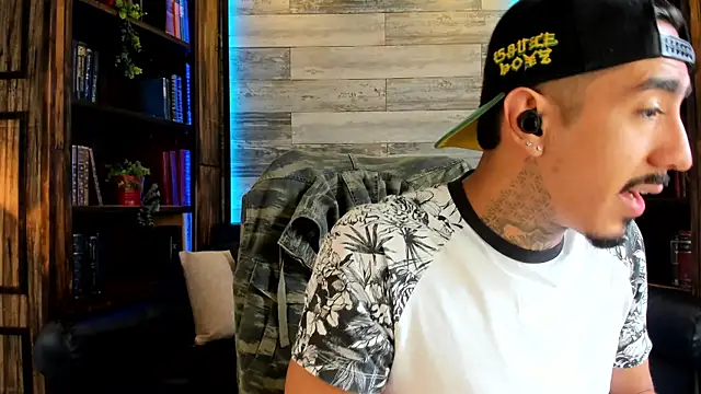 Donovan Desmond online show from January 5, 8:34 pm