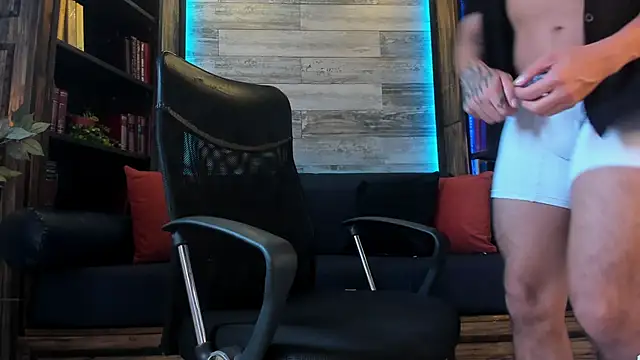 Donovan Desmond online show from November 26, 8:31 pm