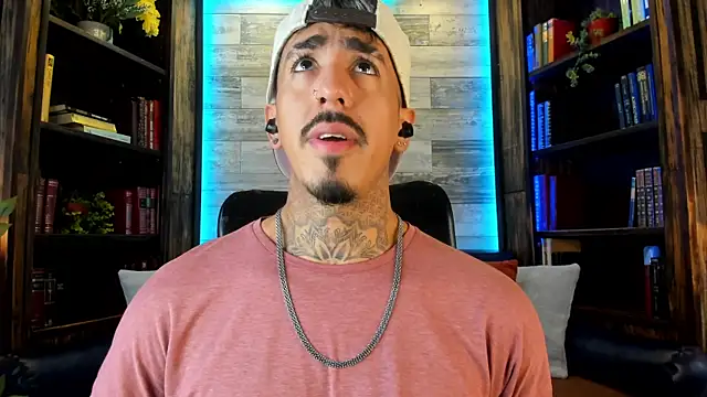 Donovan Desmond online show from October 21, 8:52 pm