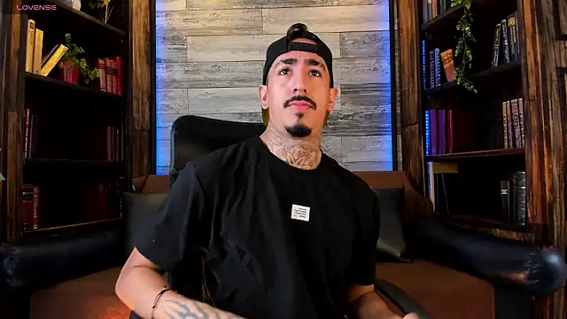 Donovan Desmond online show from March 7, 10:48 pm