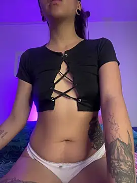 AlessiaSmith11 online show from April 29, 3:11 am