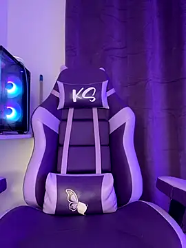 Snapshot of AlessiaSmith11 chatting on November 7, 3:00 am AlessiaSmith11 online show from November 7, 3:00 am