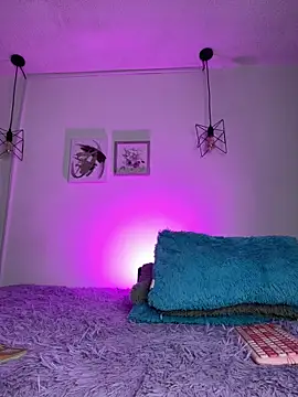 AlessiaSmith11 online show from April 6, 5:08 am