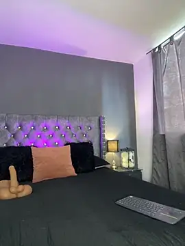 sofii escobar online show from November 30, 8:42 pm