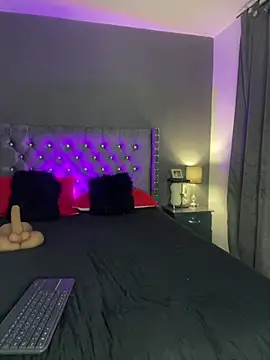 sofii escobar online show from March 6, 7:36 am