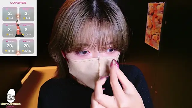 Azusa DoMybest online show from November 27, 3:40 am