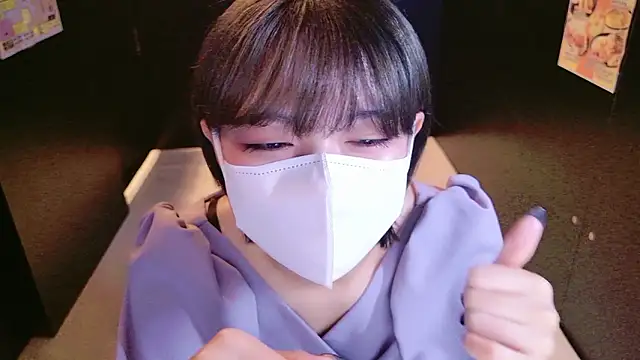 Azusa DoMybest online show from October 28, 5:18 am