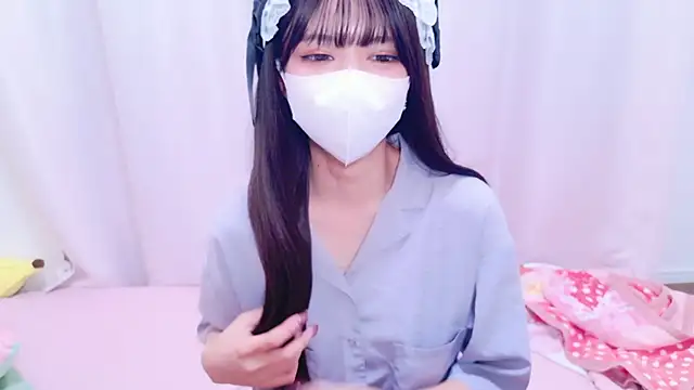 Azusa DoMybest online show from November 23, 8:24 am