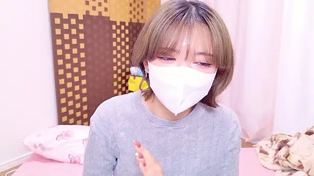 Azusa DoMybest online show from December 3, 4:57 am