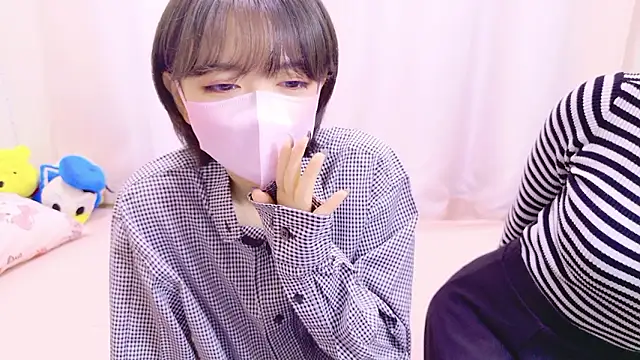 Azusa DoMybest online show from October 25, 6:34 am