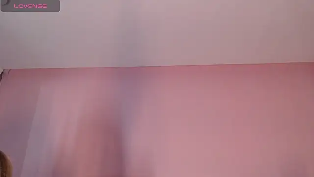 Camila Russoo online show from February 7, 11:18 am