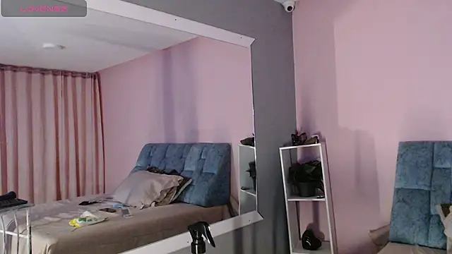 Camila Russoo online show from February 28, 11:43 am