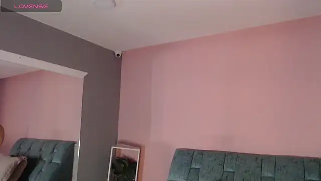 Camila Russoo online show from February 6, 6:59 pm