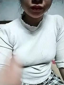 Mie rose online show from March 4, 1:52 pm