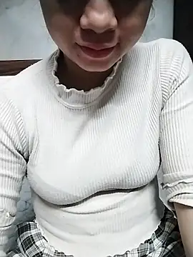 Mie rose online show from February 23, 1:55 pm