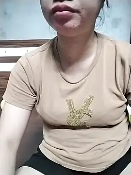 Mie rose online show from April 17, 1:25 pm