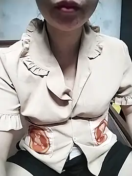 Mie rose online show from March 29, 2:52 pm