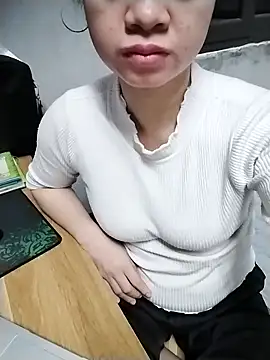 Mie rose online show from February 5, 12:23 pm