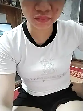 Snapshot of Mie_rose chatting on October 15, 1:52 pm Mie rose online show from October 15, 1:52 pm