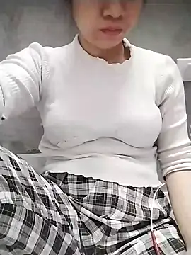 Mie rose online show from December 21, 2:19 pm