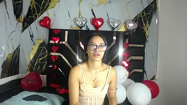 Miahotcs1 online show from February 14, 12:27 pm