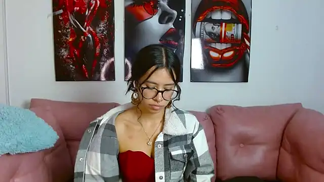 Miahotcs1 online show from March 8, 1:14 pm