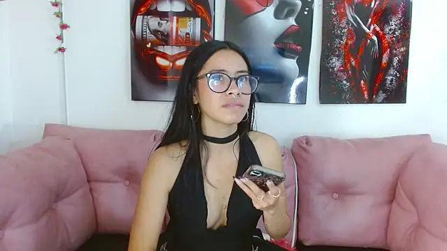 Miahotcs1 online show from March 30, 2:51 pm