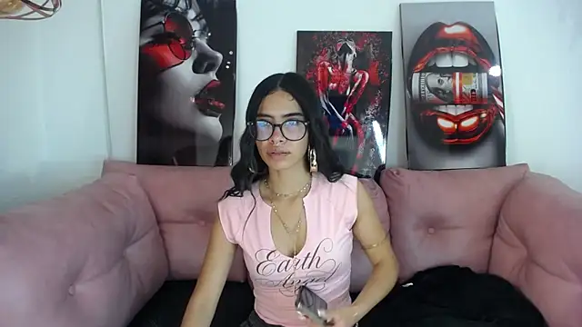 Miahotcs1 online show from May 20, 4:04 pm