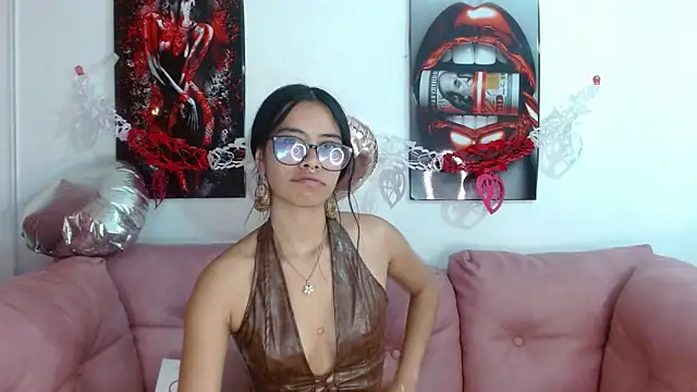 Miahotcs1 online show from February 13, 11:54 am