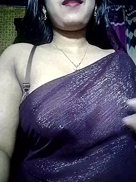 Snapshot of Hot-Hot chatting on January 9, 4:19 am Hot-Hot online show from January 9, 4:19 am