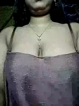 Snapshot of Hot-Hot chatting on January 14, 4:27 am Hot-Hot online show from January 14, 4:27 am