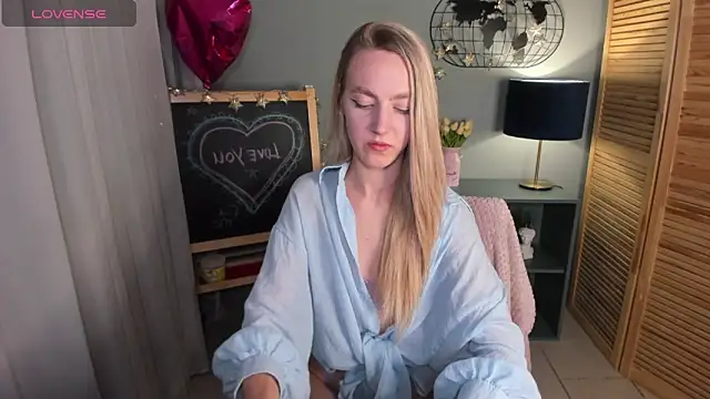 mishapallmer online show from October 2, 1:53 am