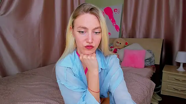 mishapallmer online show from May 14, 2:14 pm
