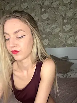 mishapallmer online show from November 5, 2:47 am