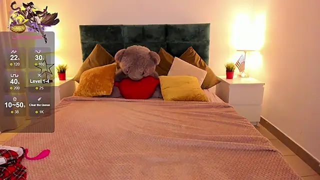 mishapallmer online show from October 4, 2:40 pm