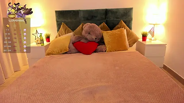 mishapallmer online show from September 24, 5:36 am